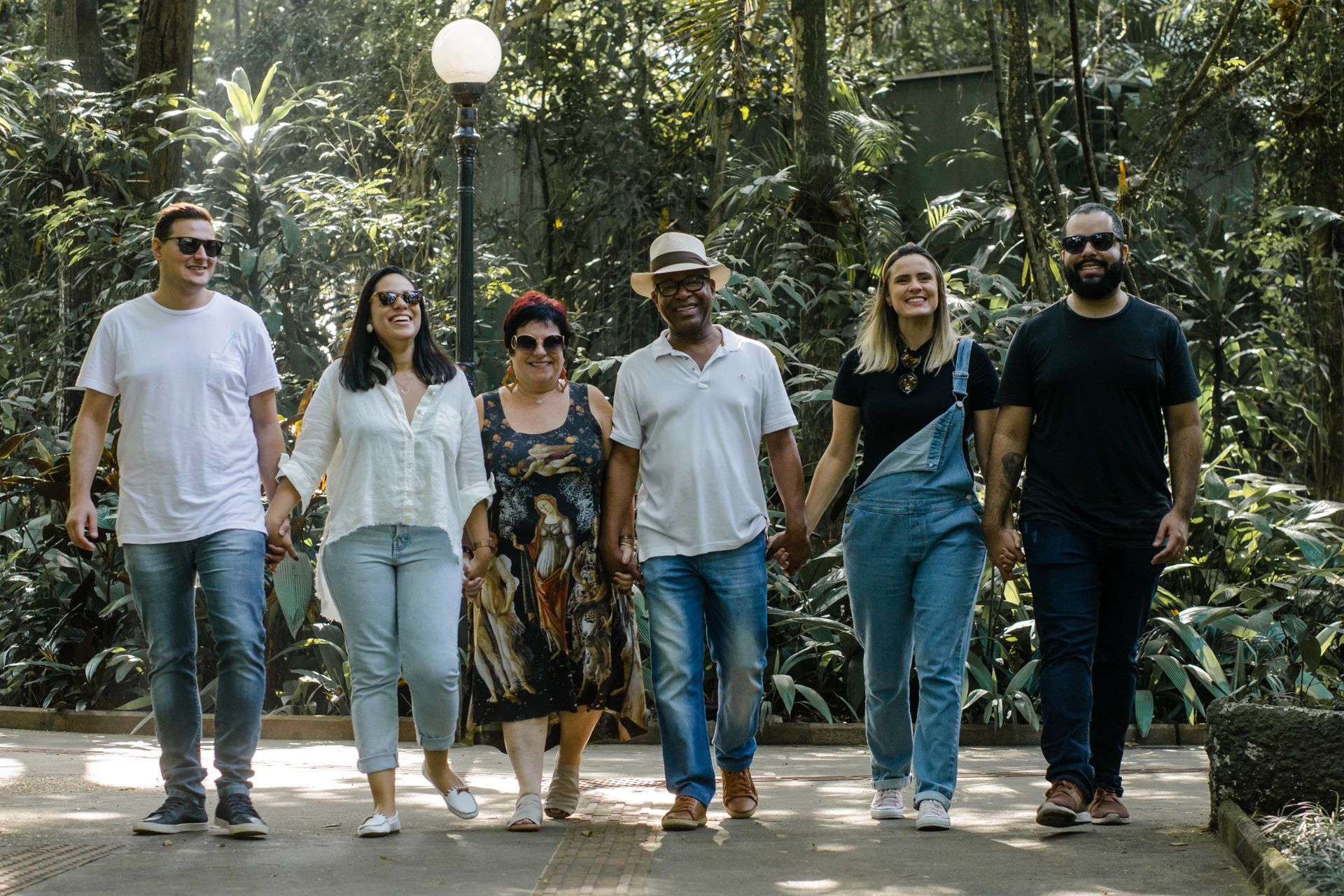 Foto Marcia, Enildo, Gabrielle, Édipo, Vinicius e Lucilli Foto Marcia, Enildo, Gabrielle, Édipo, Vinicius e Lucilli - Imagem 4
