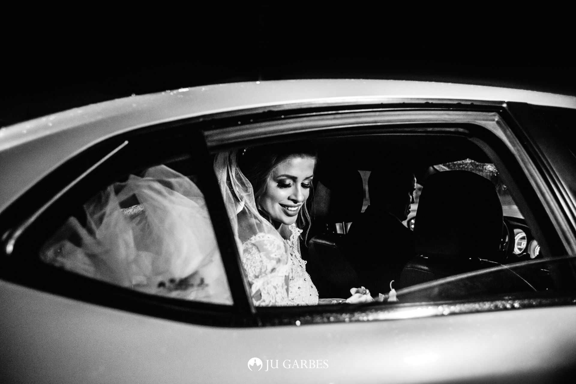 Foto Ensaio Documental expressivo do casamento de Paula e Eduardo Foto Ensaio Documental expressivo do casamento de Paula e Eduardo - Imagem 1
