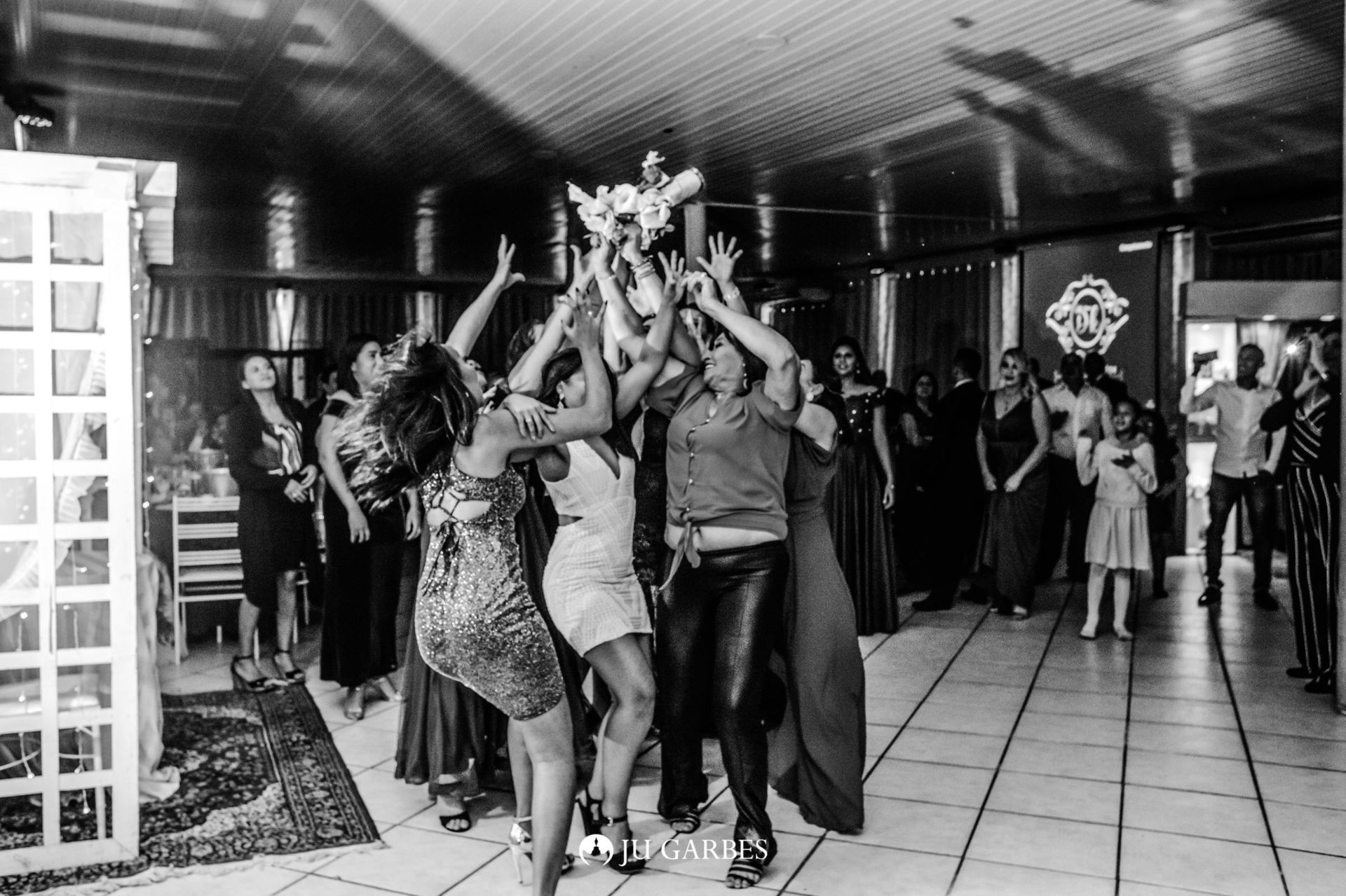 Foto Ensaio Documental expressivo do casamento de Paula e Eduardo Foto Ensaio Documental expressivo do casamento de Paula e Eduardo - Imagem 37