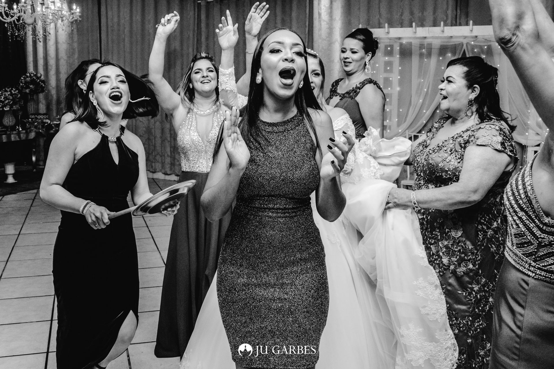 Foto Ensaio Documental expressivo do casamento de Paula e Eduardo Foto Ensaio Documental expressivo do casamento de Paula e Eduardo - Imagem 49